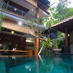 https://karunia-house-ubud.ubudhotelsnow.com